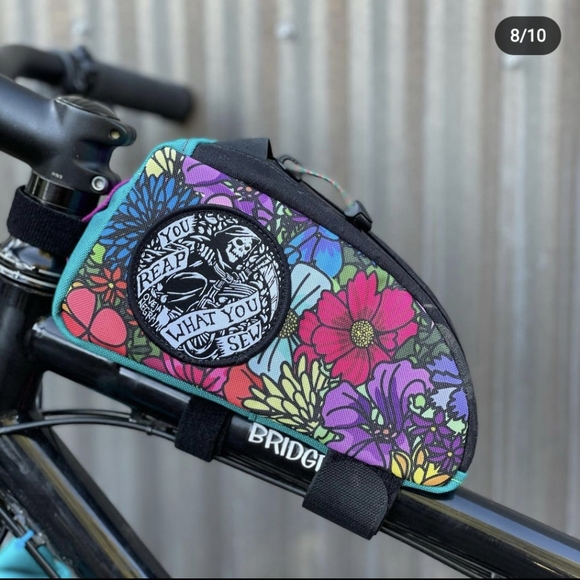 ISO Steph's Pedal to the Metal Snack Pack from Oveja Negra bike bags. - Picture 2 of 3